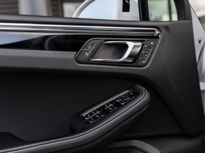 2026 Porsche Macan Macan S