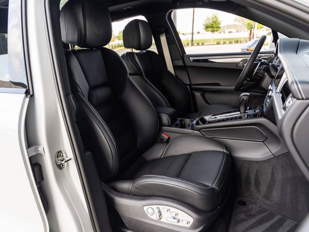 2026 Porsche Macan Macan S