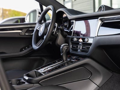 2026 Porsche Macan Macan S