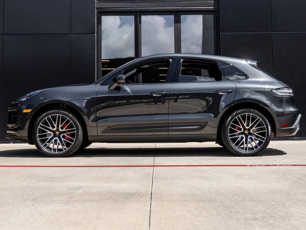 2024 Porsche Macan Macan S (MY24)