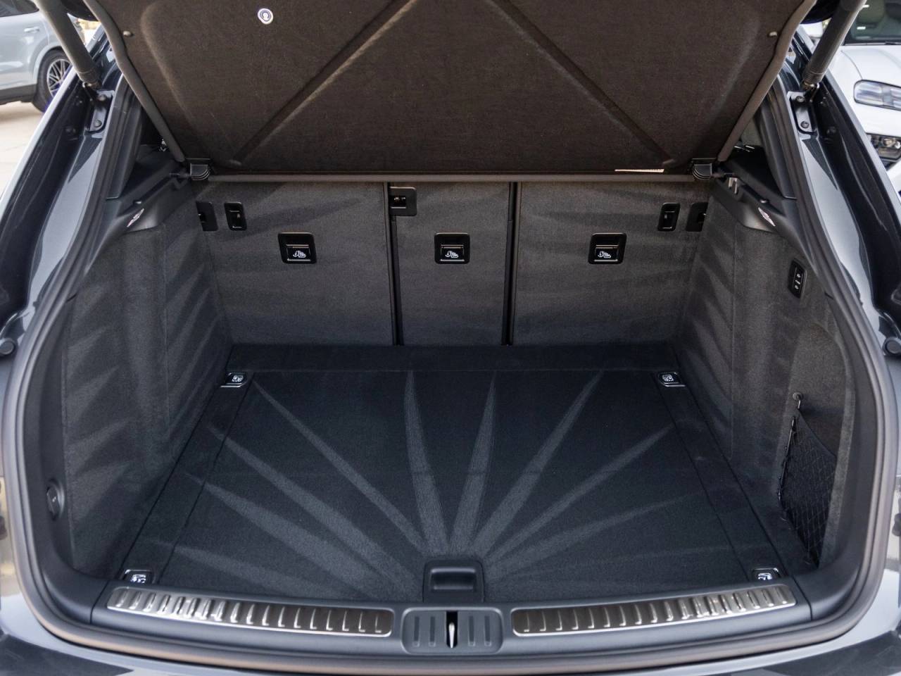 2026 Porsche Macan Macan S