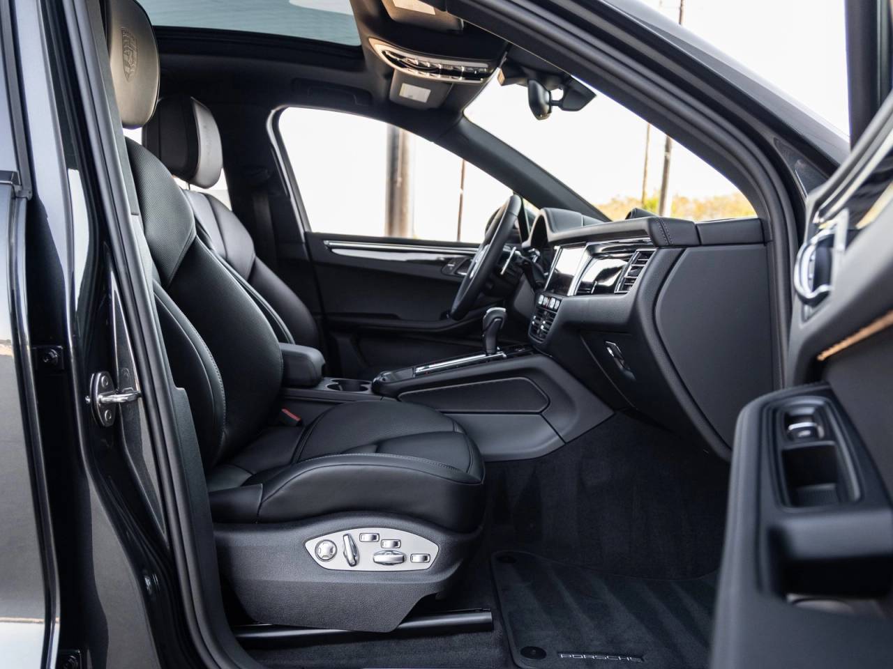 2026 Porsche Macan Macan S