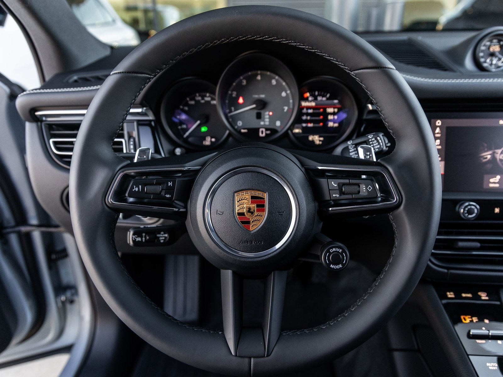 2026 Porsche Macan Macan S