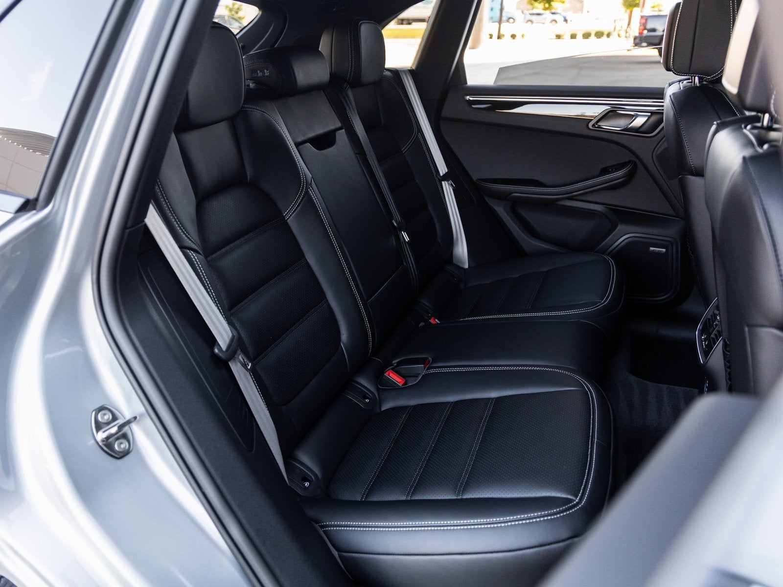 2026 Porsche Macan Macan S