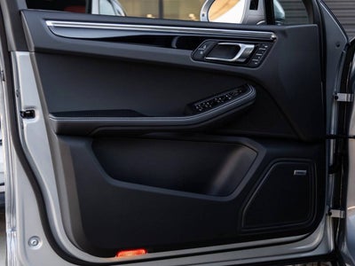 2026 Porsche Macan Macan S