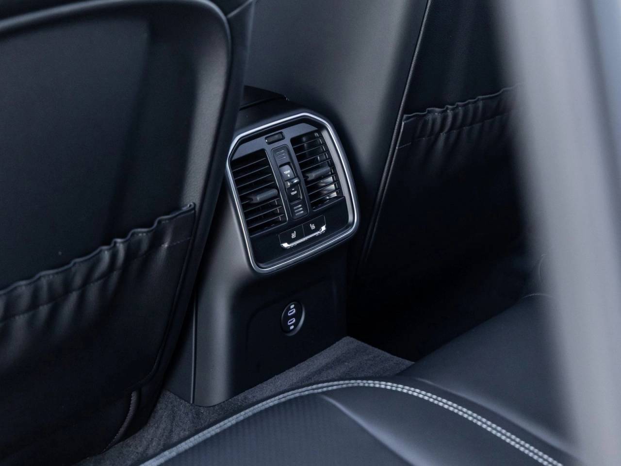 2026 Porsche Macan Macan S