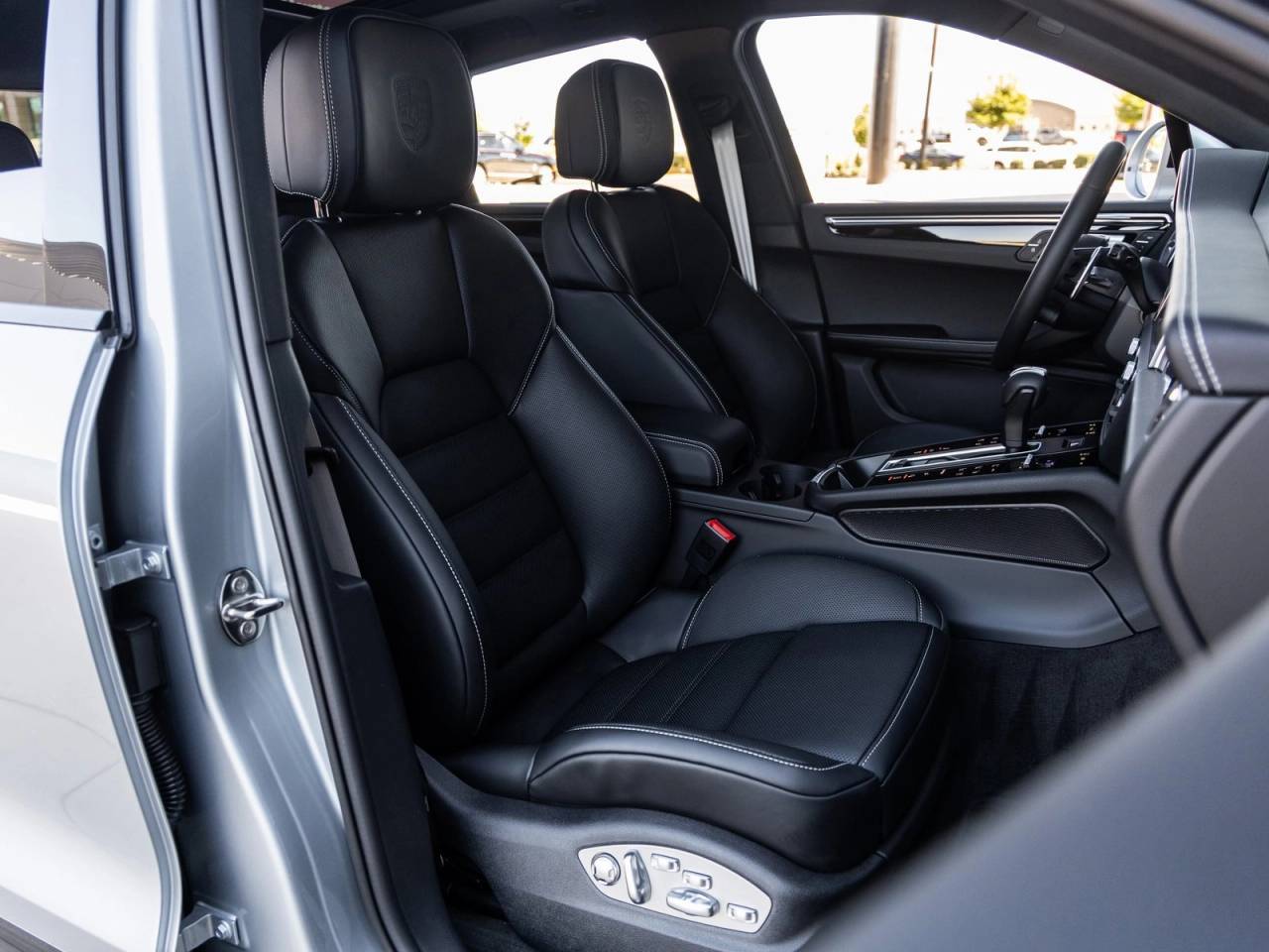 2026 Porsche Macan Macan S