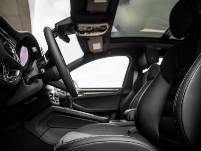 2026 Porsche Macan Macan S