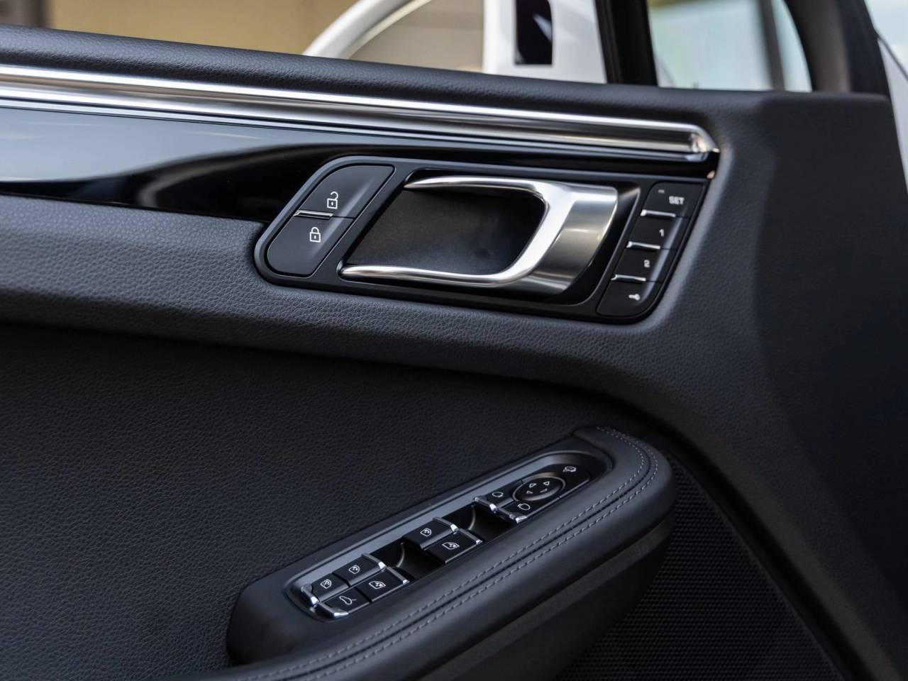 2026 Porsche Macan Macan S