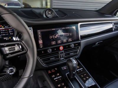 2026 Porsche Macan Macan S
