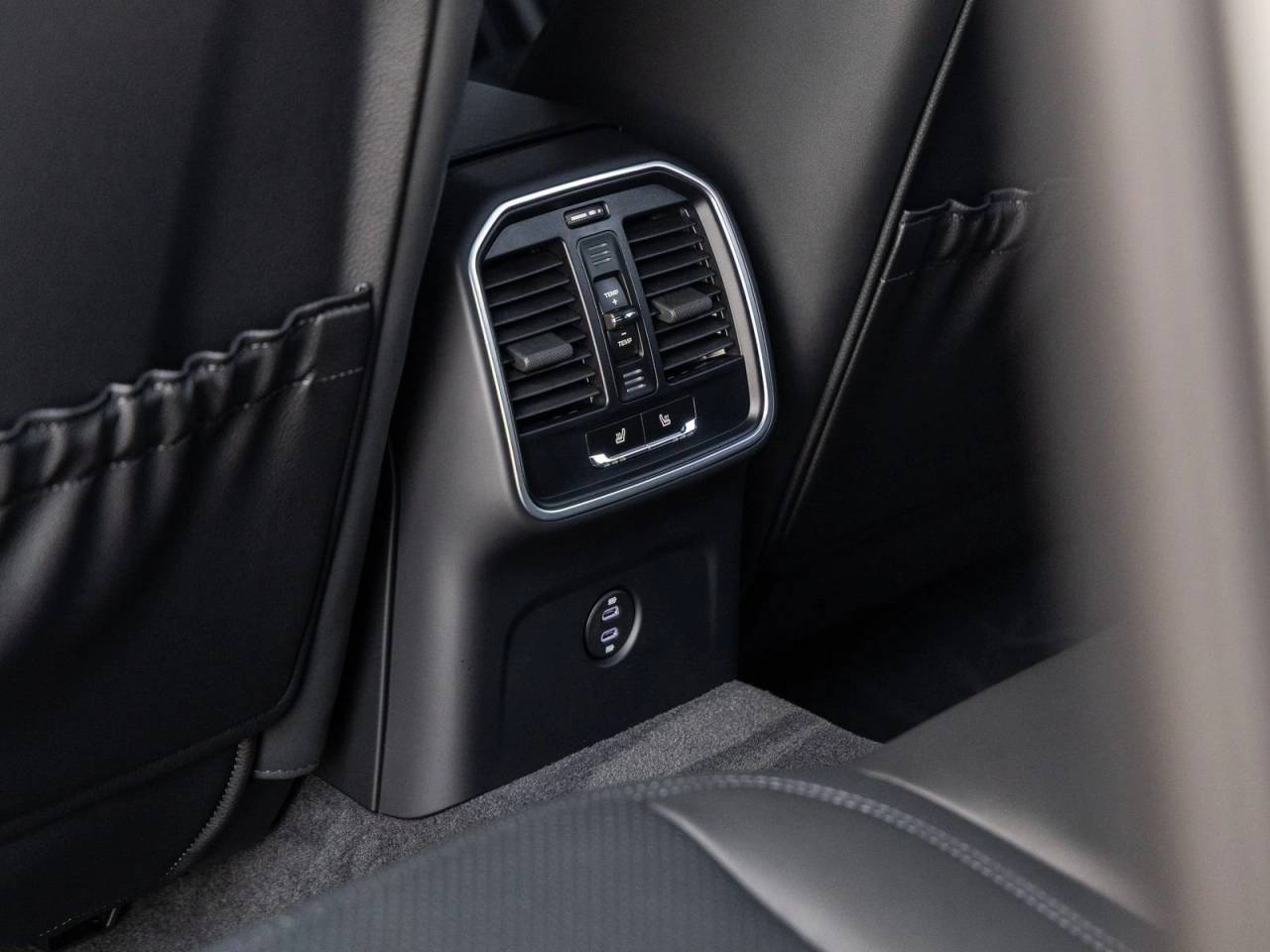 2026 Porsche Macan Macan S