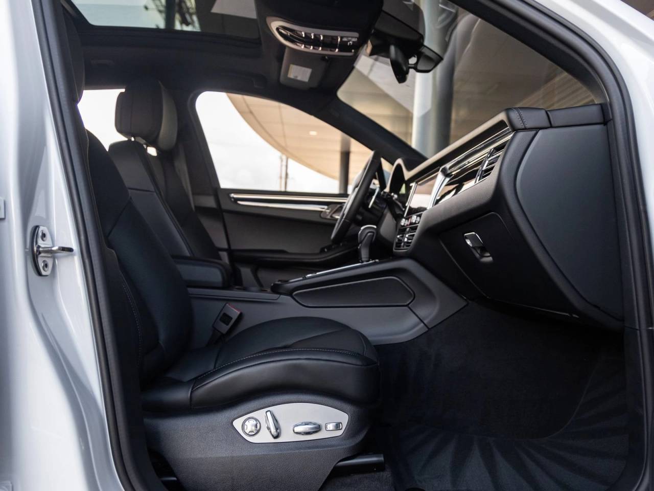 2026 Porsche Macan Macan S