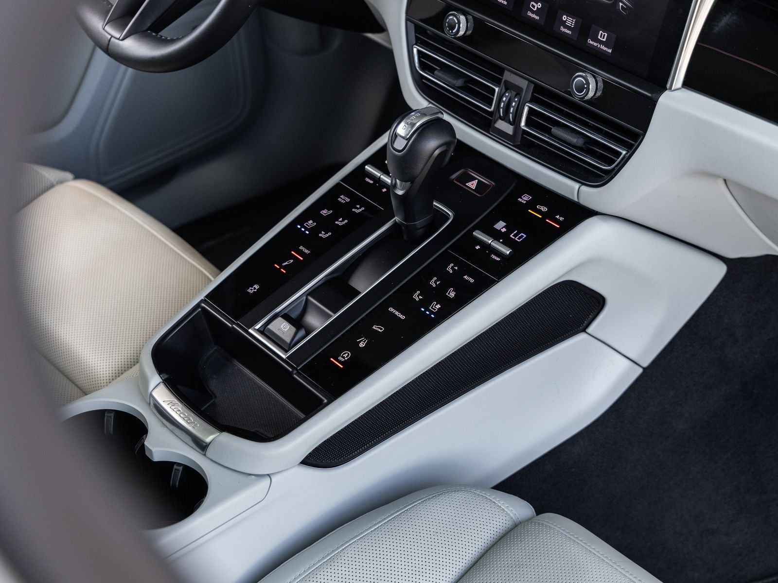 2022 Porsche Macan S