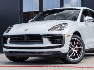 2022 Porsche Macan S
