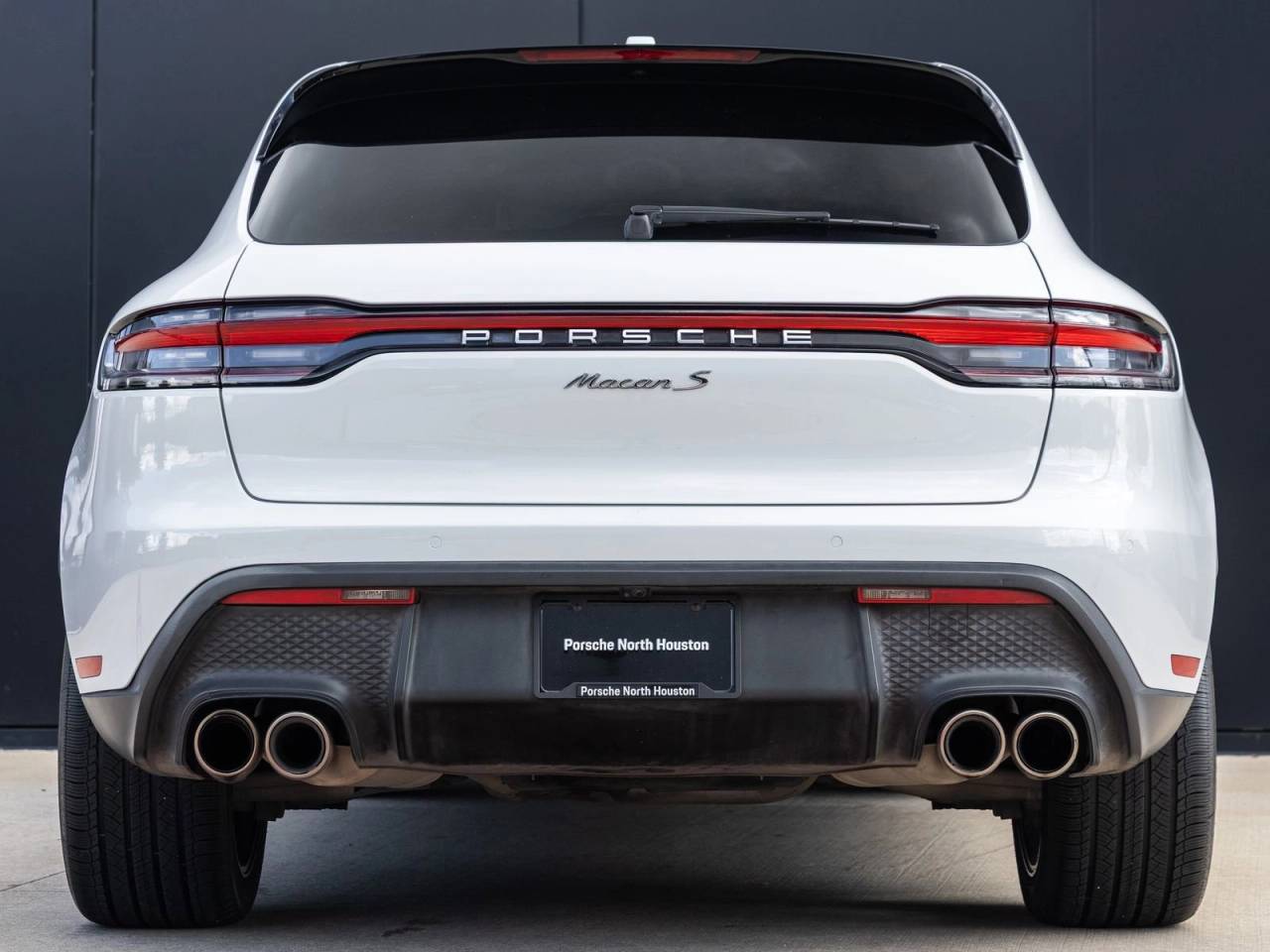 2022 Porsche Macan S