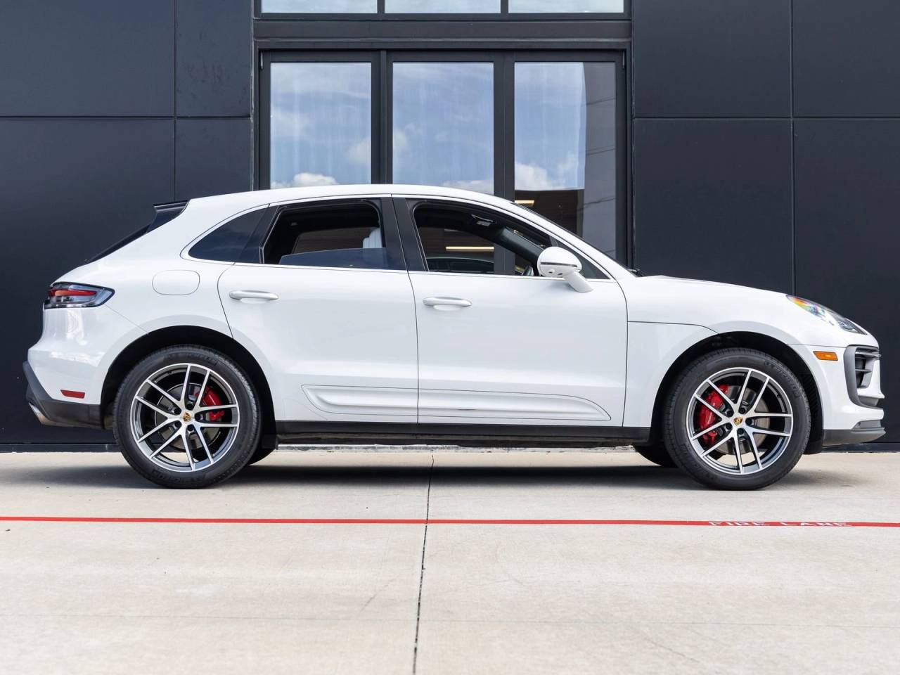 2022 Porsche Macan S
