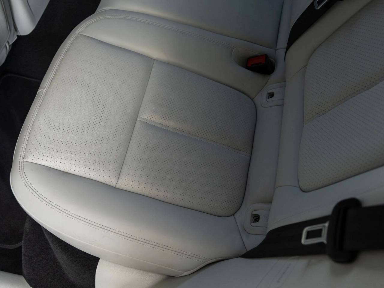 2022 Porsche Macan S