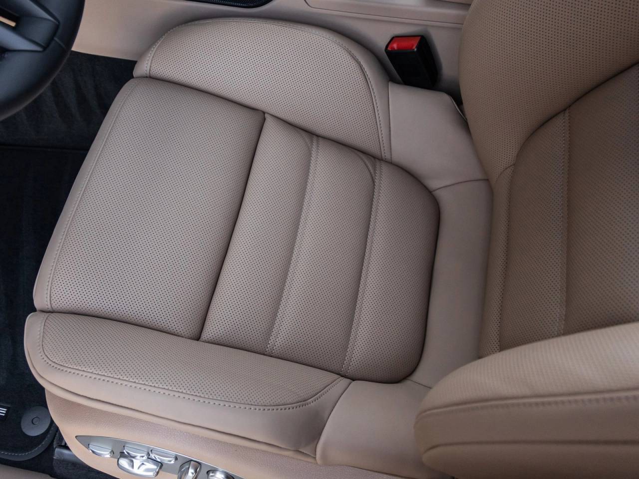 2026 Porsche Macan Macan S