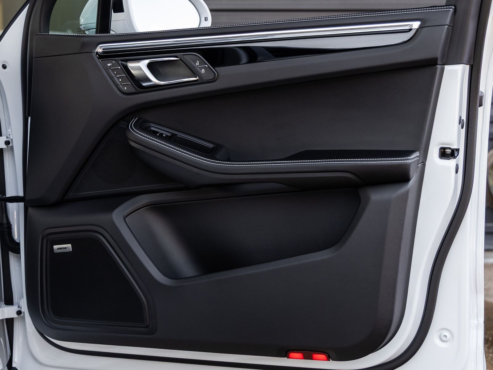 2026 Porsche Macan Macan S