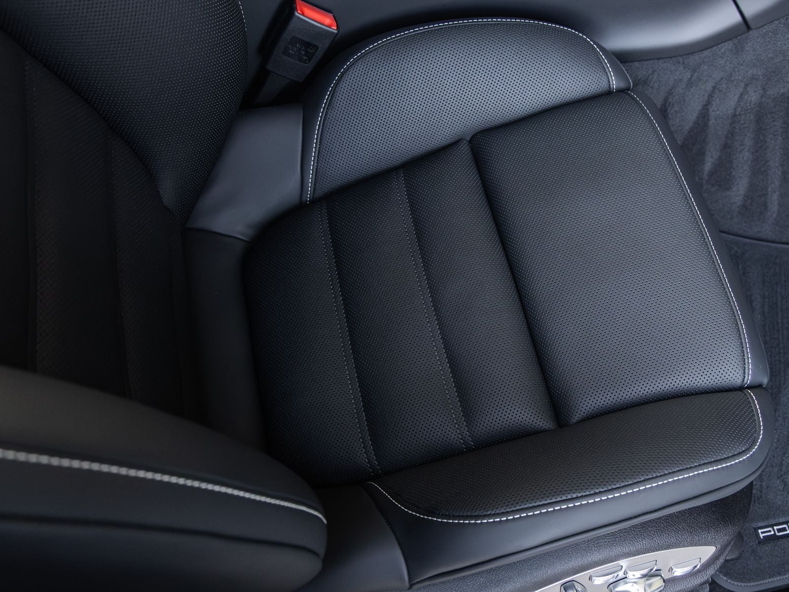 2026 Porsche Macan Macan S