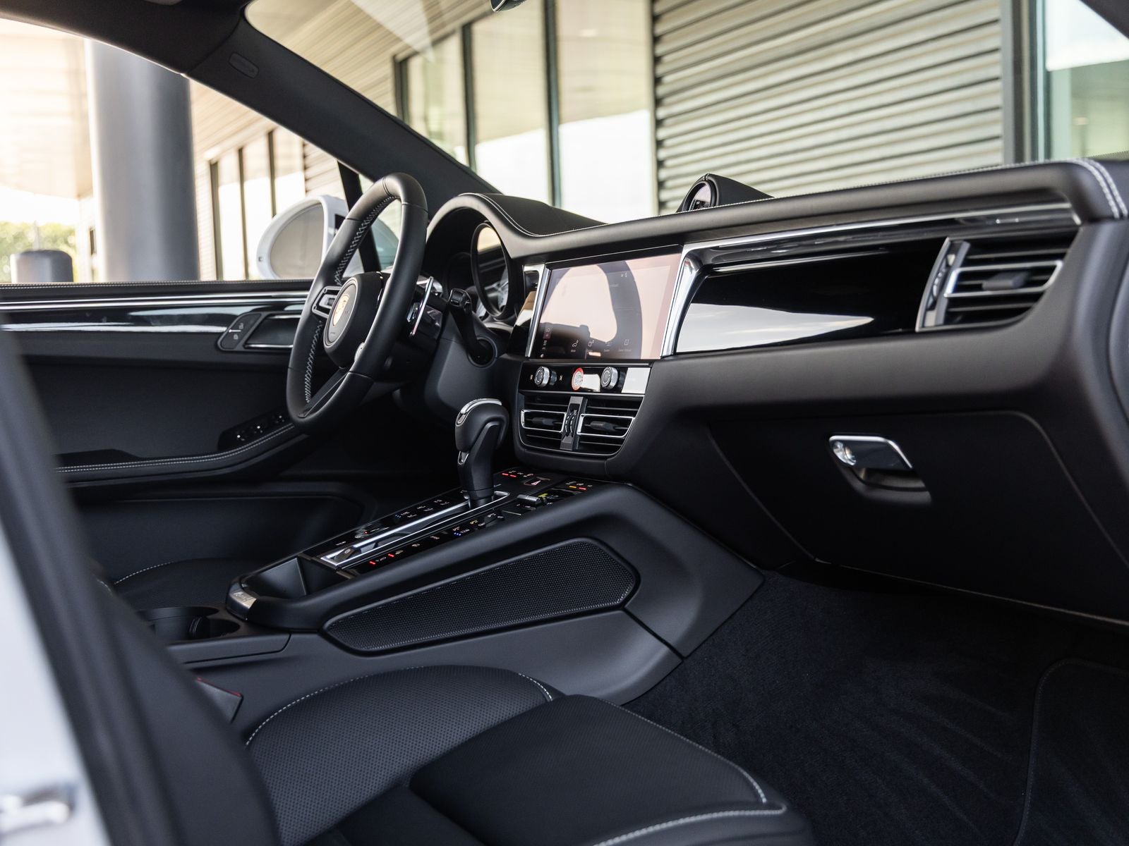 2026 Porsche Macan Macan S