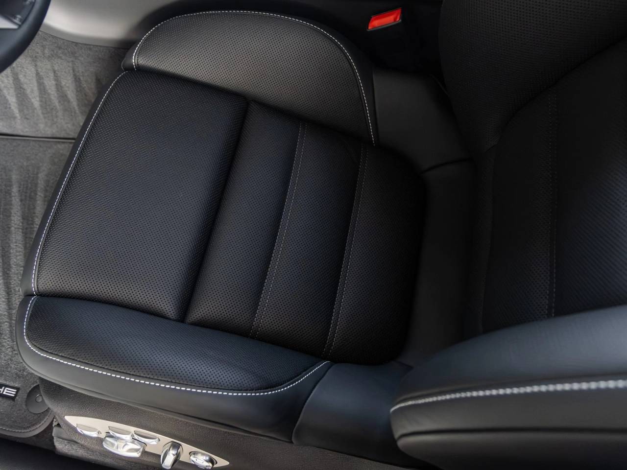 2026 Porsche Macan Macan S