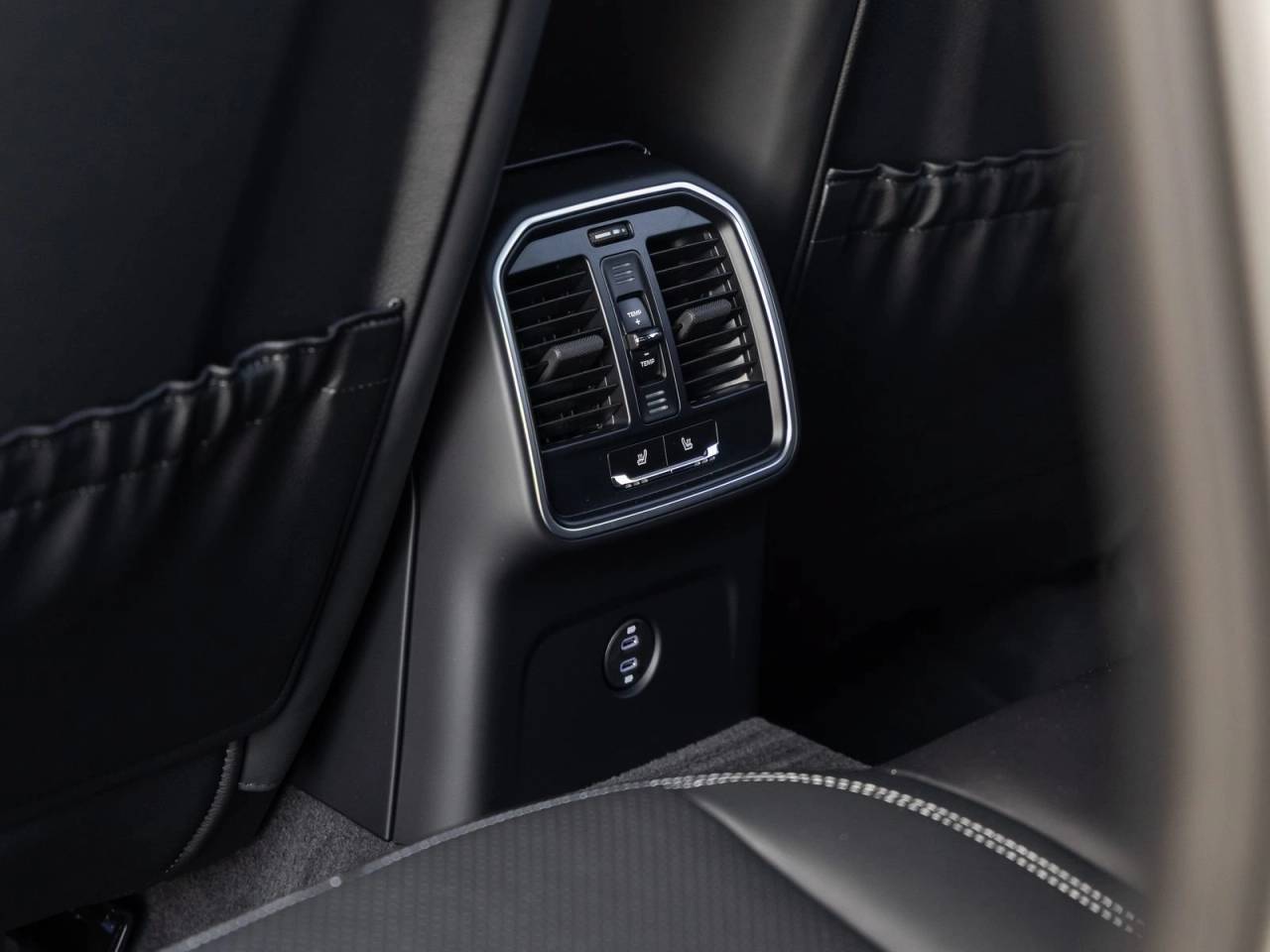 2026 Porsche Macan Macan S