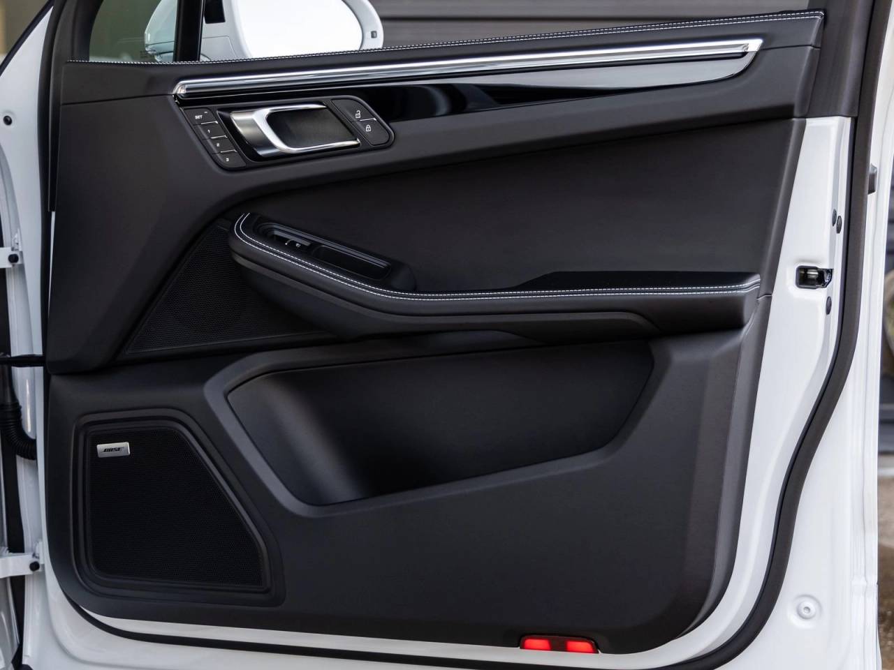 2026 Porsche Macan Macan S