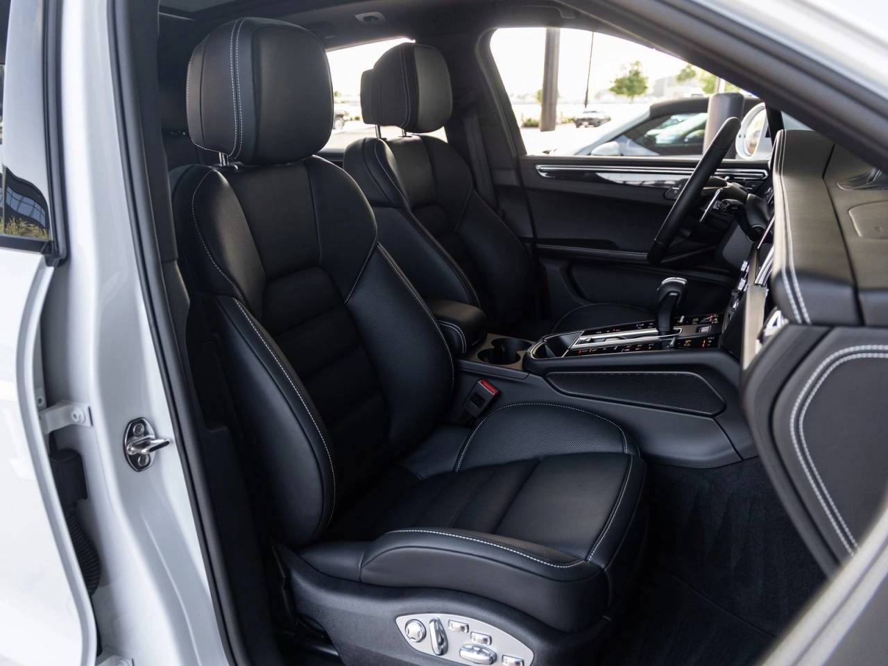 2026 Porsche Macan Macan S