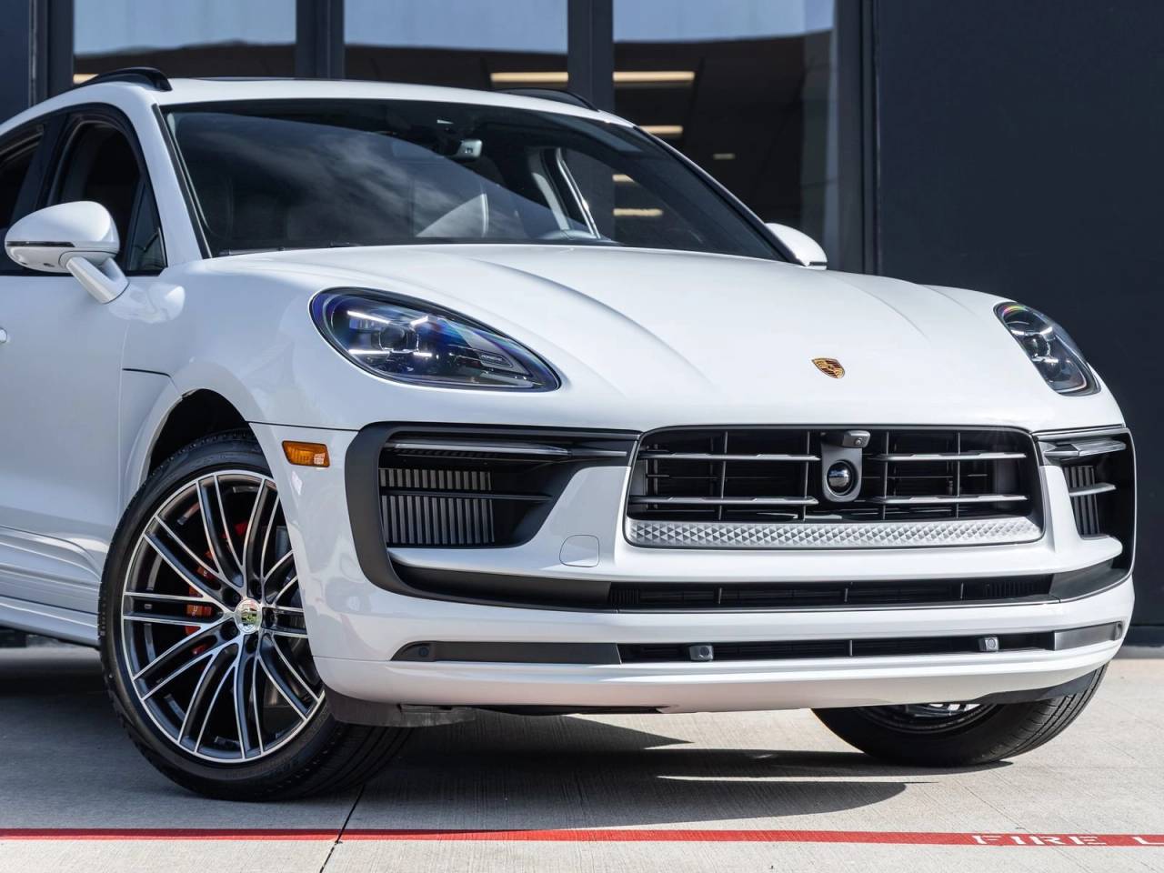 2026 Porsche Macan Macan S