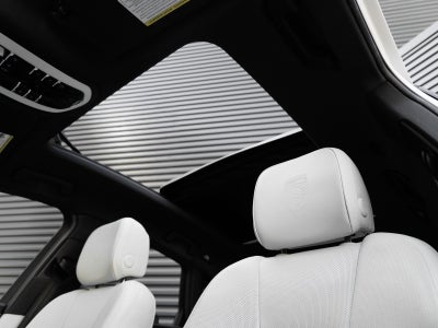 2022 Porsche Macan Macan S