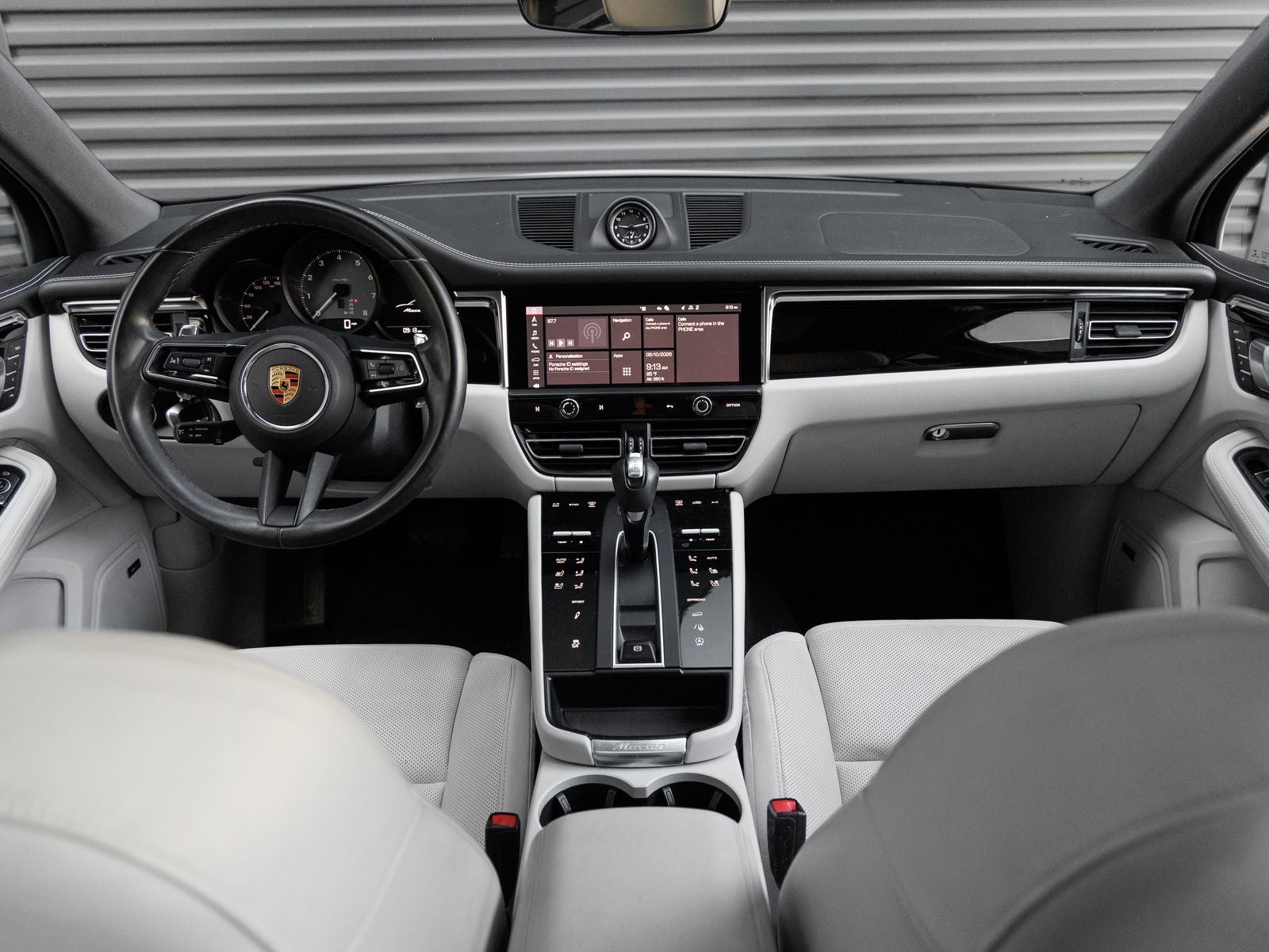 2022 Porsche Macan Macan S