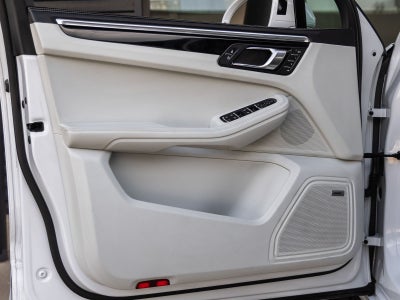 2022 Porsche Macan Macan S