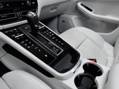 2022 Porsche Macan Macan S