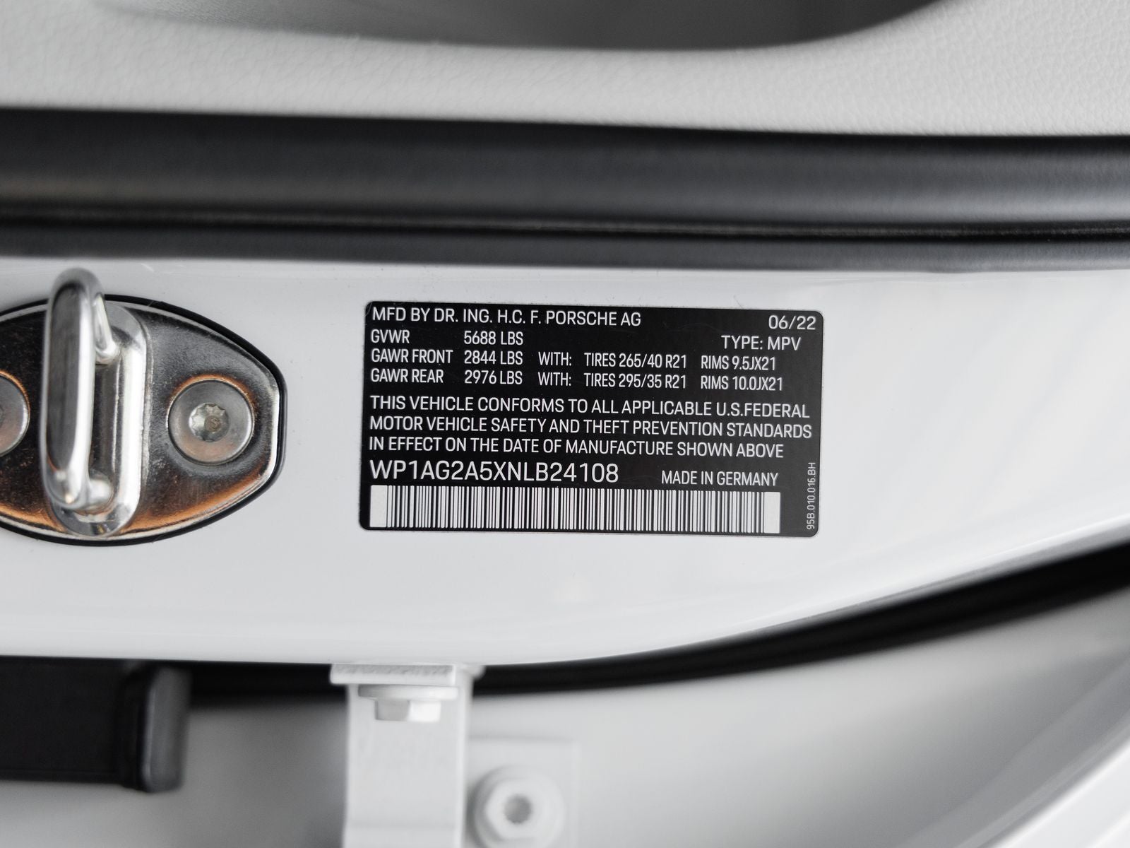 2022 Porsche Macan Macan S