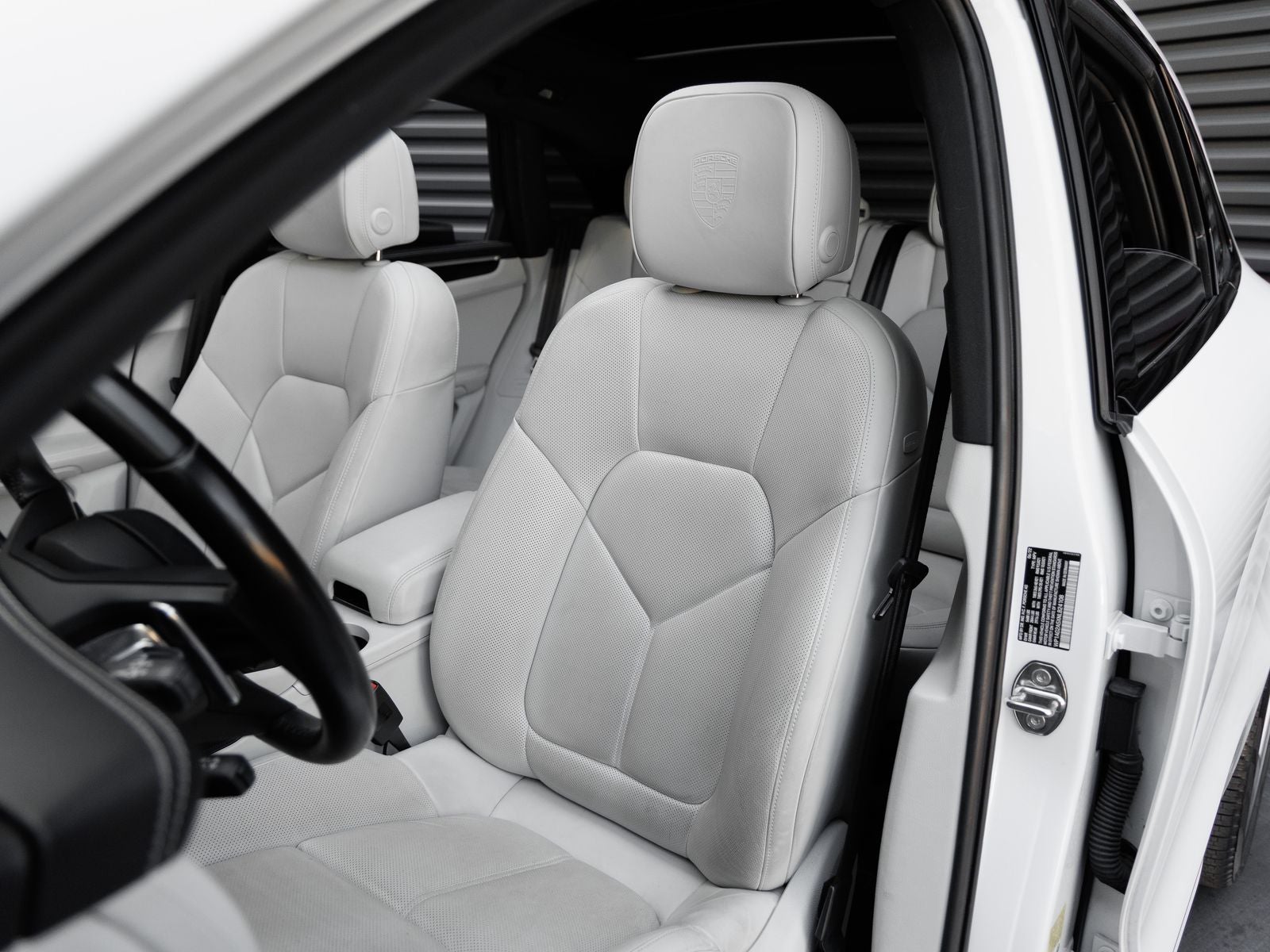 2022 Porsche Macan Macan S