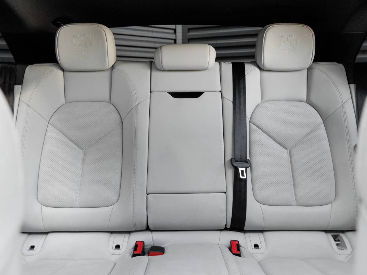 2022 Porsche Macan Macan S