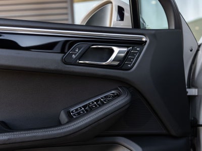2024 Porsche Macan S