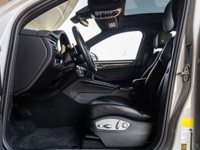 2024 Porsche Macan S