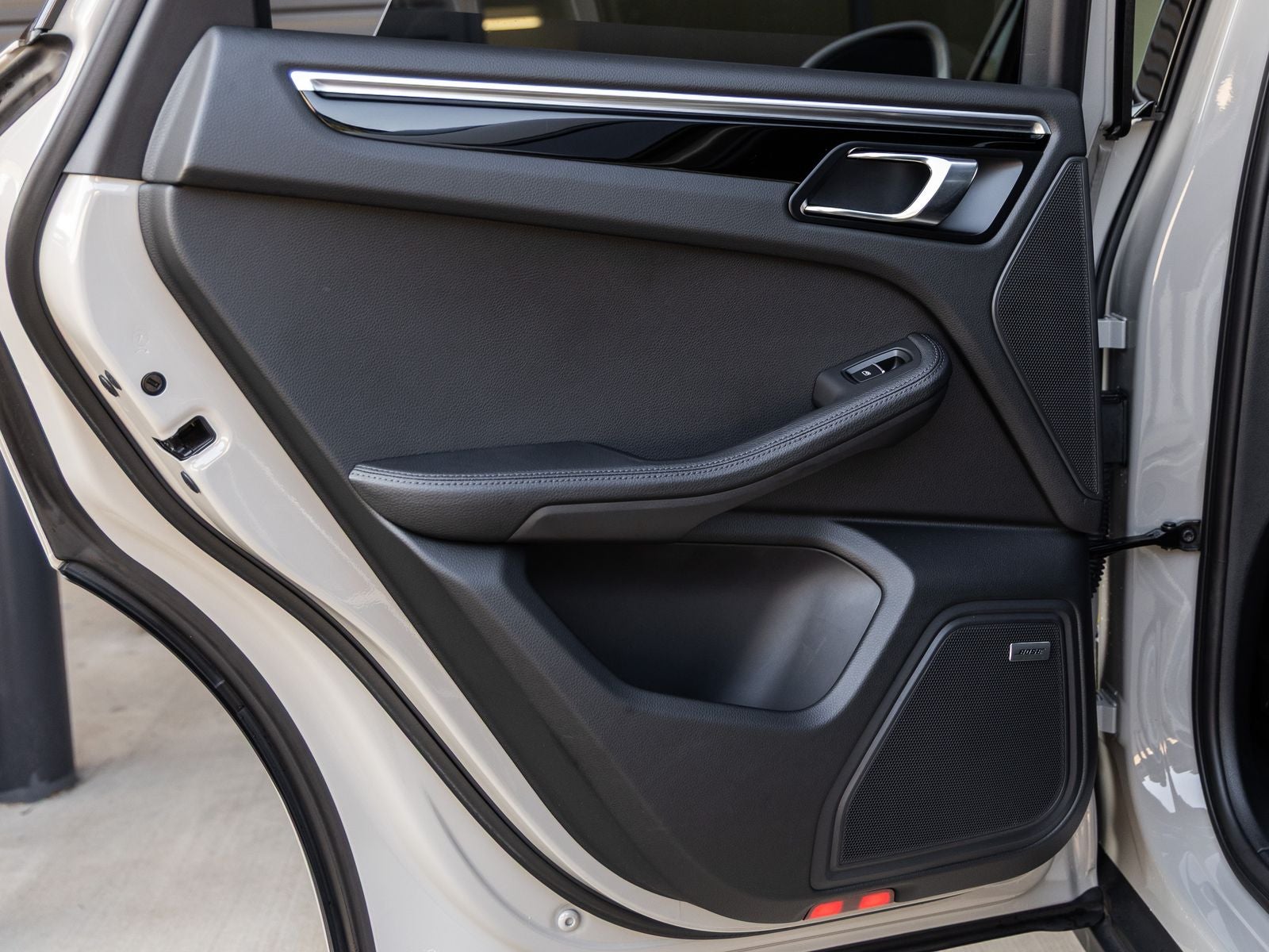 2024 Porsche Macan S