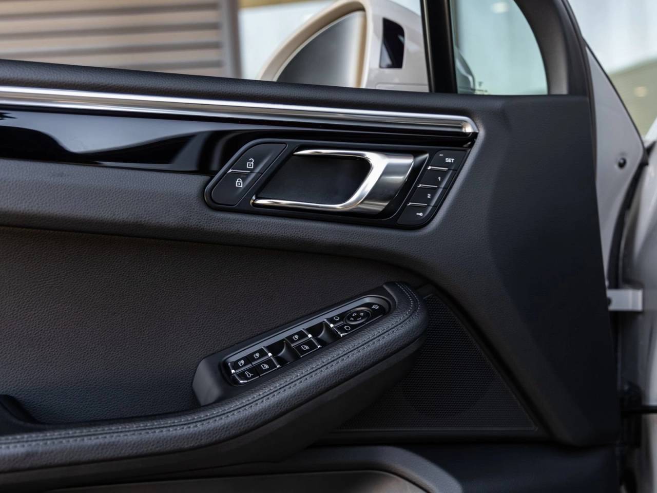 2024 Porsche Macan Macan S