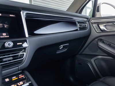 2024 Porsche Macan Macan S