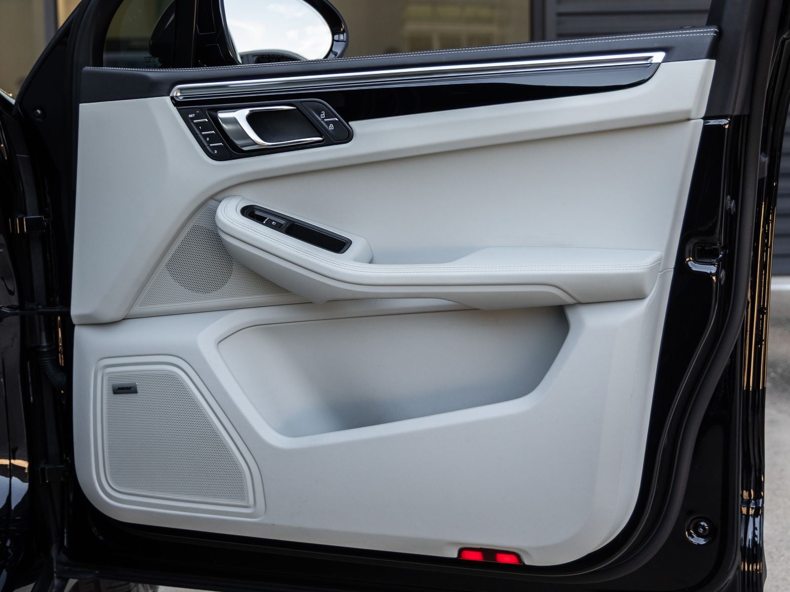 2024 Porsche Macan Macan S