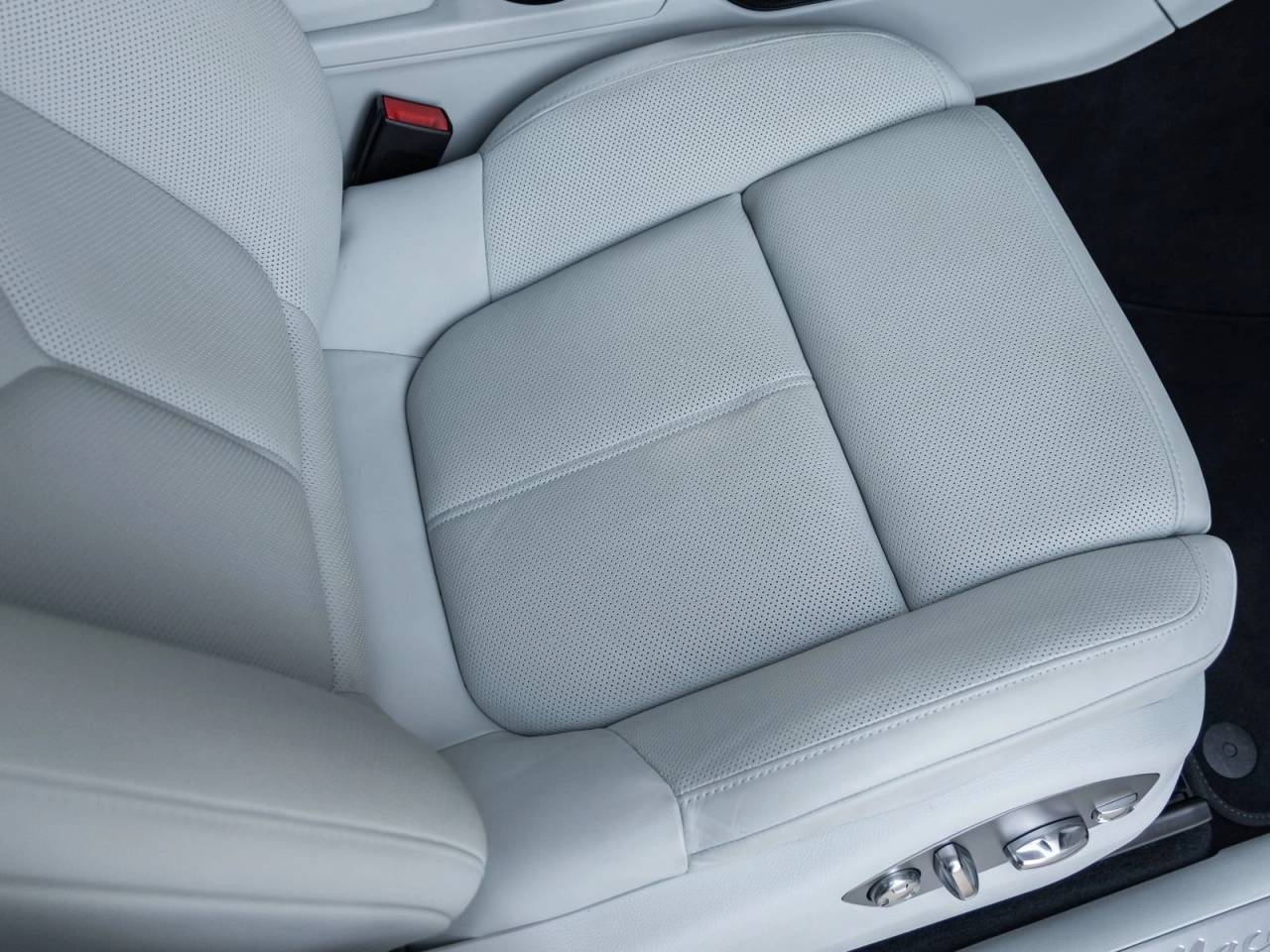 2024 Porsche Macan Macan S