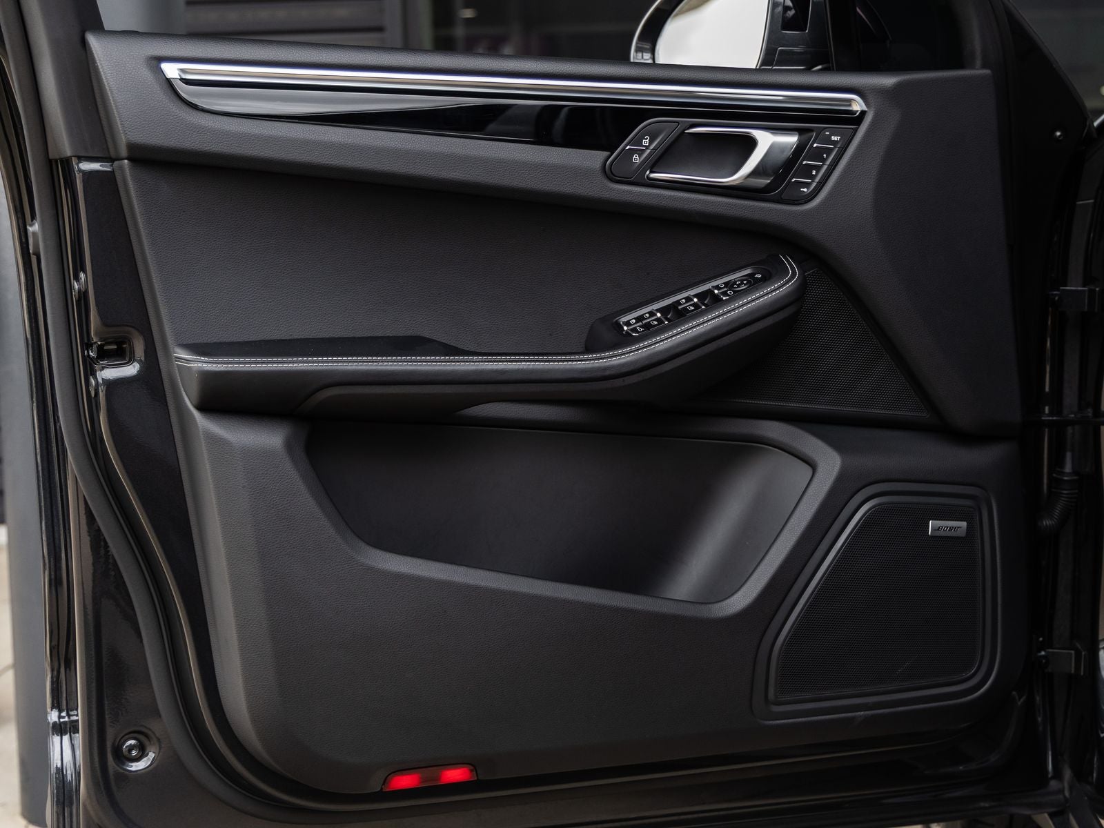 2024 Porsche Macan S