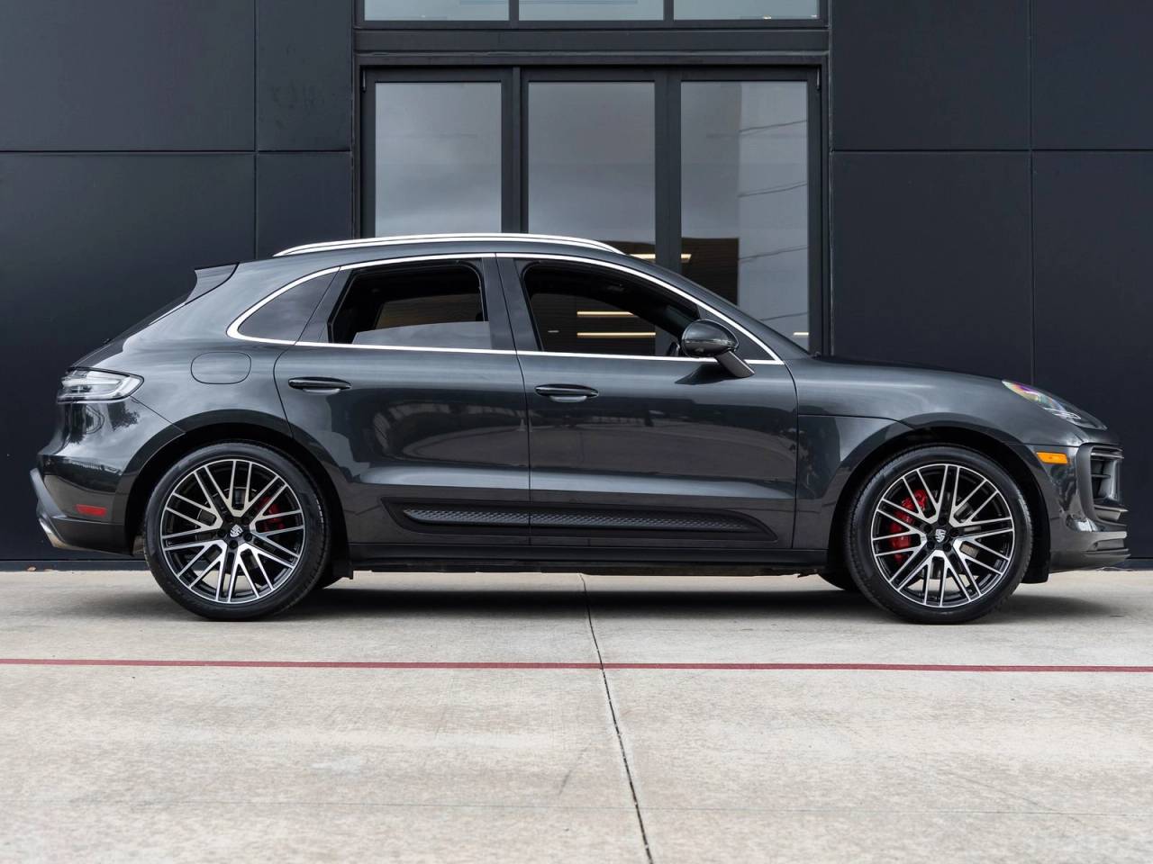 2024 Porsche Macan S