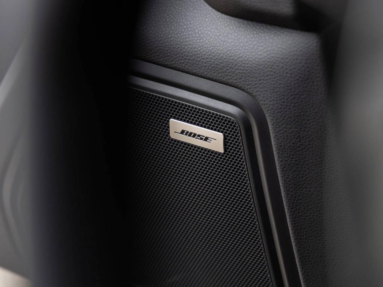 2024 Porsche Macan S