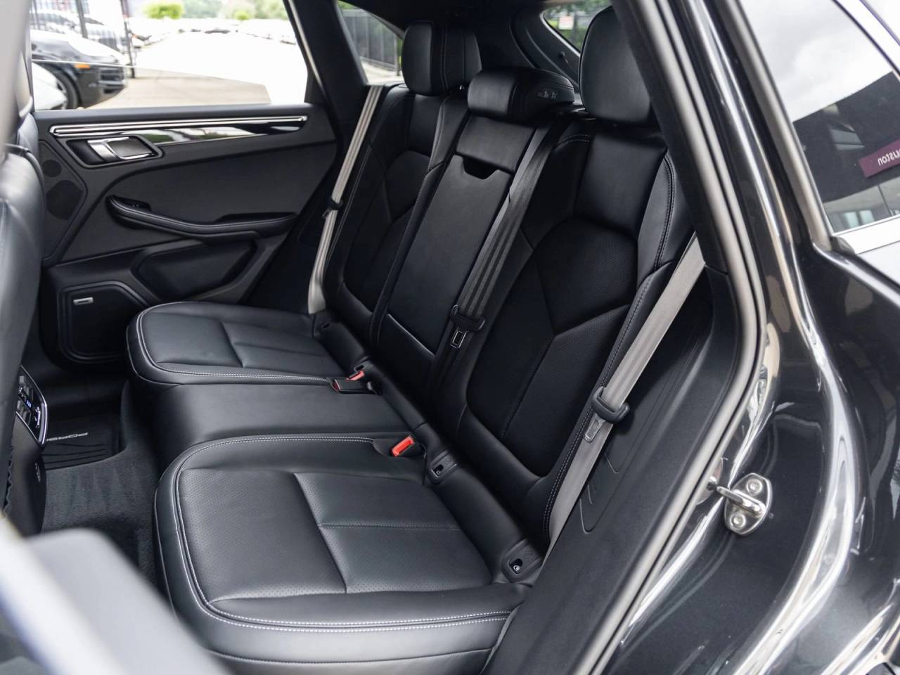 2024 Porsche Macan S