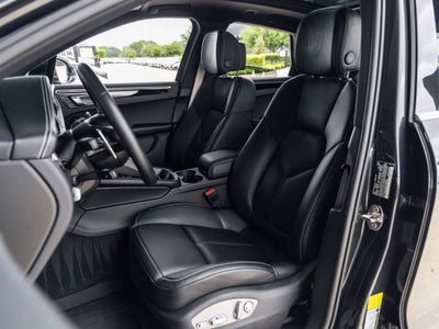 2024 Porsche Macan Macan S (MY24)