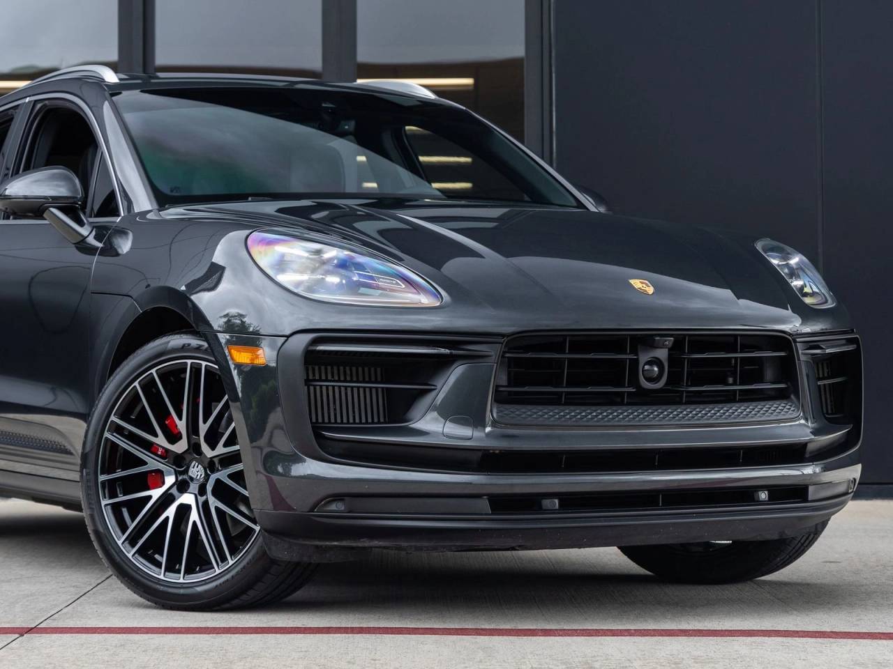 2024 Porsche Macan S